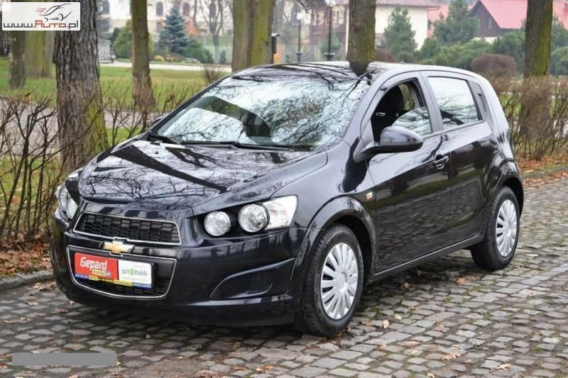 Używany Chevrolet Aveo 75 KM (55 kW) 2012 Czarny (metalik) Hatchback