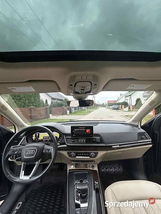 Używany Audi Q5 2018 Granatowy SUV