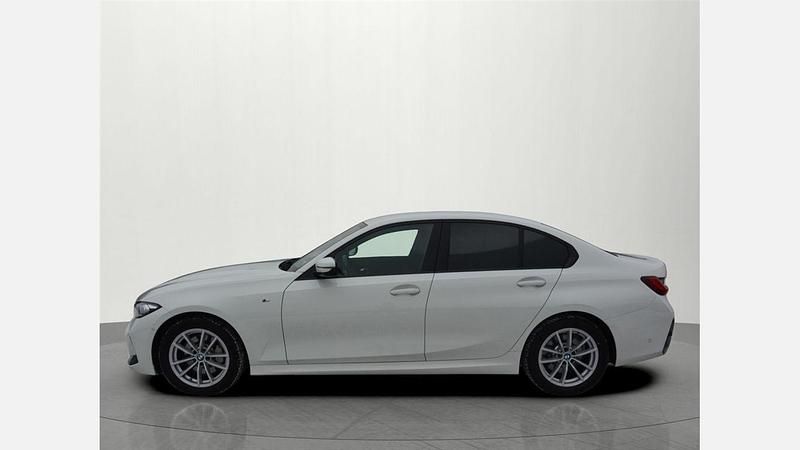 Używany BMW 330 Comfort Edition 245 KM (180 kW) 2024 Biel alpejska Sedan/Limuzyna