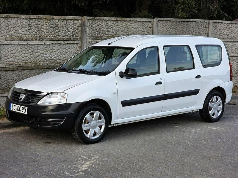 Biały Używany 2009 Dacia Logan MCV Van | 11 900 zł - Obraz 1/4