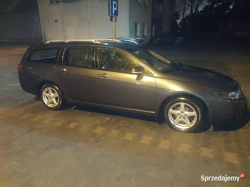 Używany Honda Accord 2004 Grafitowy Kombi