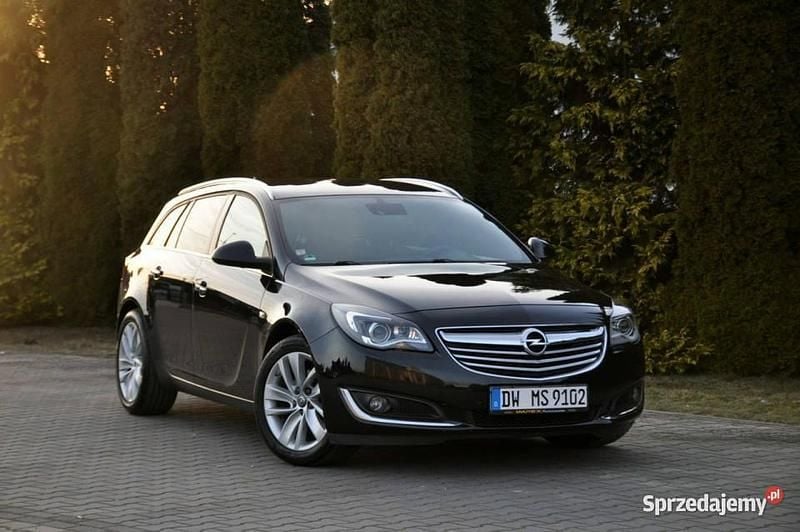 Używany Opel Insignia 140 KM (102 kW) 2015 Czarny Kombi