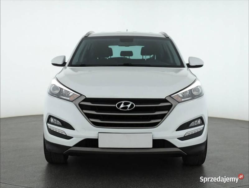 Biały Używany 2016 Hyundai Tucson SUV | 56 999 zł (Uczciwa cena) - Obraz 1/4