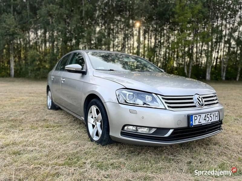 Złoty Używany 2014 VW Passat Sedan/Limuzyna | 26 000 zł (Uczciwa cena) - Obraz 1/4