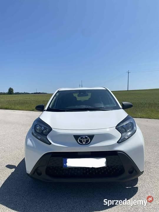Używany Toyota Aygo 72 KM (52 kW) 2023 Hatchback