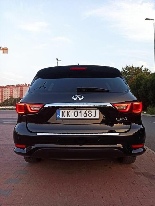 Używany Infiniti QX60 2017 Czarny SUV