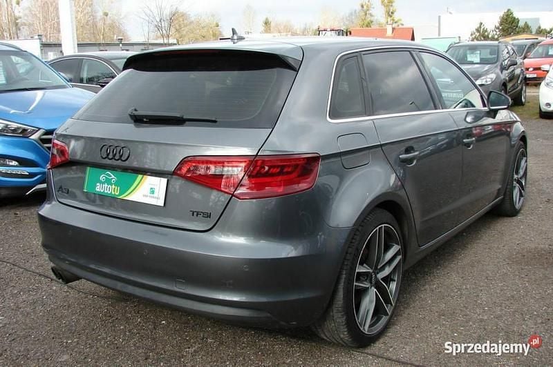 Używany Audi A3 150 KM (110 kW) 2014 Szary (metalik) Hatchback