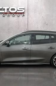Używany Ford Focus ST-Line 120 KM (88 kW) 2022 Grafitowy Kombi