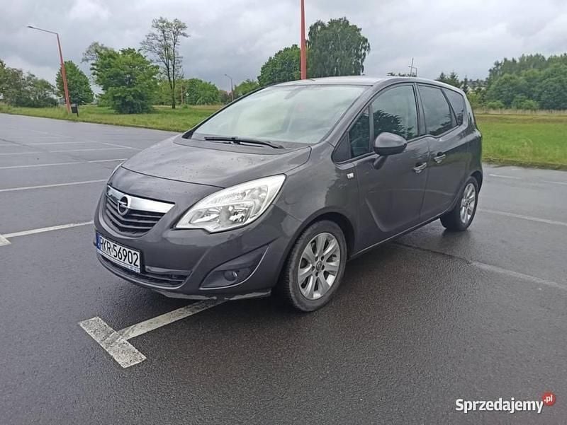 Srebrny Używany 2012 Opel Meriva Minivan | 13 700 zł (Super Cena) - Obraz 1/4