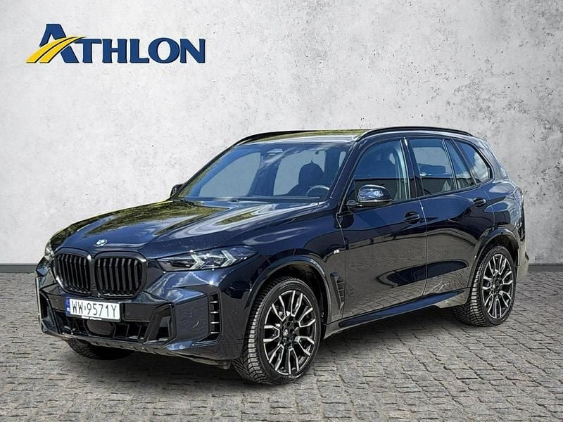 Niebieski (metalik) Używany 2023 BMW X5 SUV | 324 400 zł (Drogi) - Obraz 1/4
