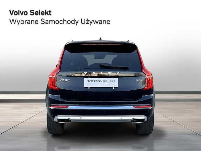 Używany Volvo XC90 235 KM (172 kW) 2021 Czarny SUV