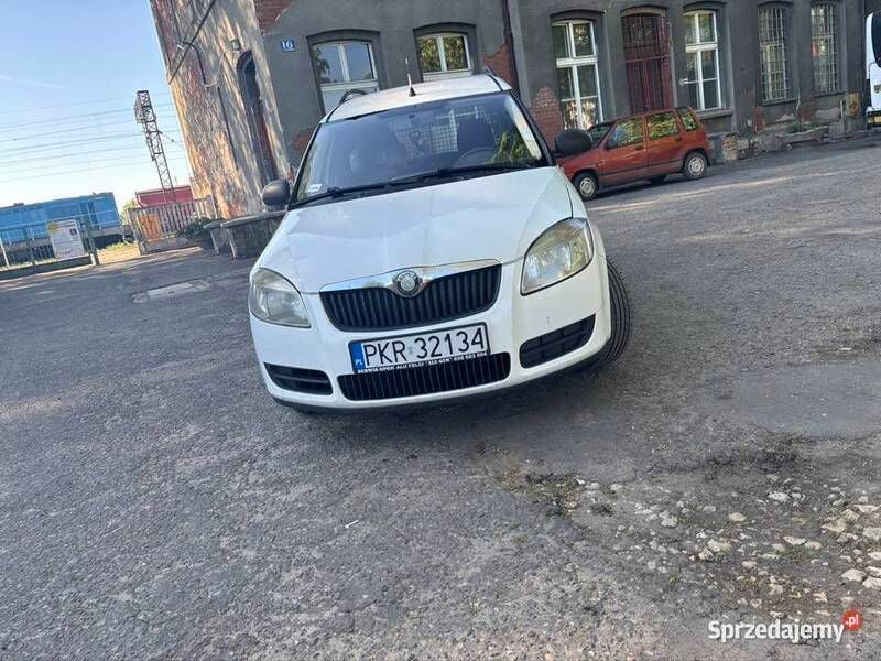 Używany Skoda Roomster 2008 Biały Minivan