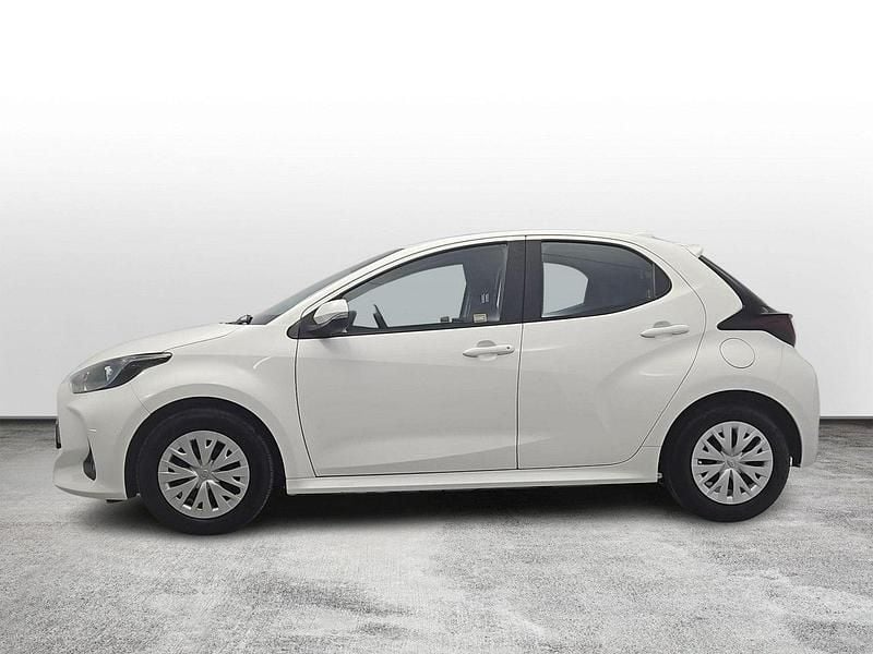 Używany Toyota Yaris Comfort 125 KM (91 kW) 2022 Biały Hatchback