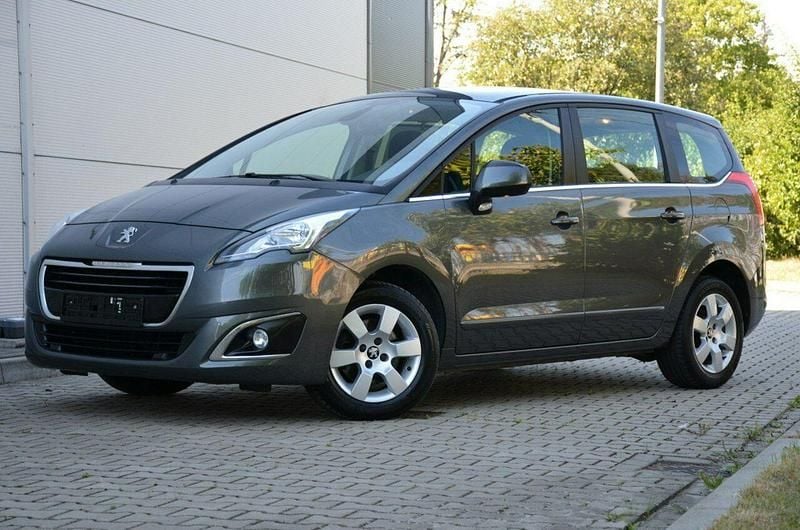 Używany Peugeot 5008 156 KM (114 kW) 2014 Szary Minivan