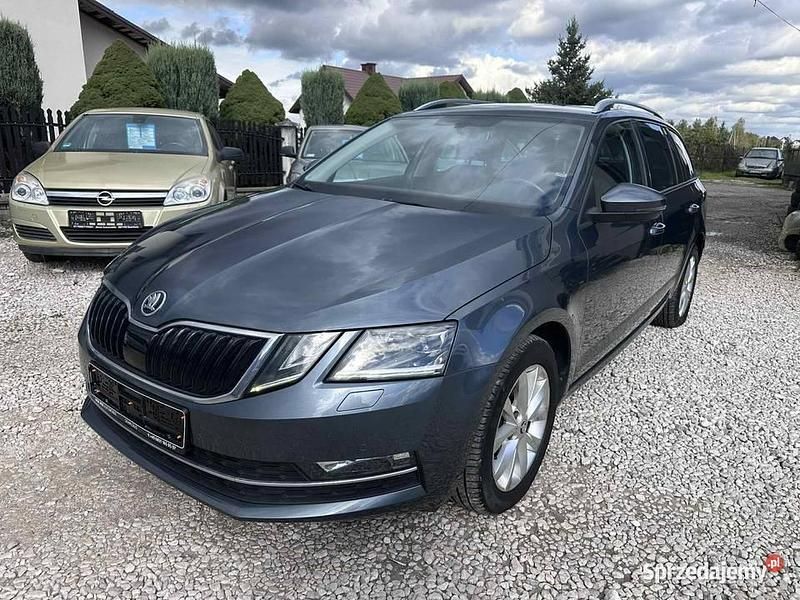 Grafitowy Używany 2017 Skoda Octavia Kombi | 59 900 zł (Drogi) - Obraz 1/4