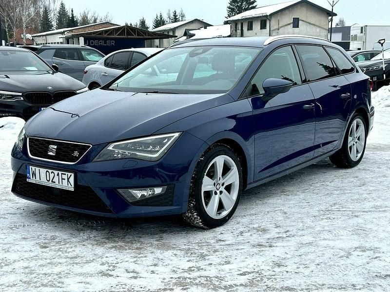 Używany Seat Leon FR 125 KM (91 kW) 2016 Niebieski ciemny Kombi