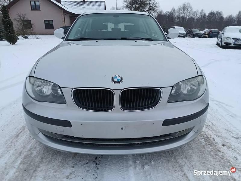 Używany BMW 118 Coupé 2010 Srebrny Coupe