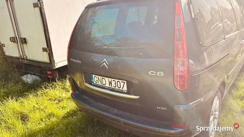 Używany 2007 Citroën C8 Minivan | 2700 zł - Obraz 1/4