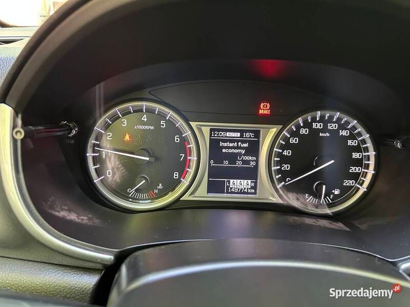 Używany Suzuki Vitara 120 KM (88 kW) 2017 Biały SUV