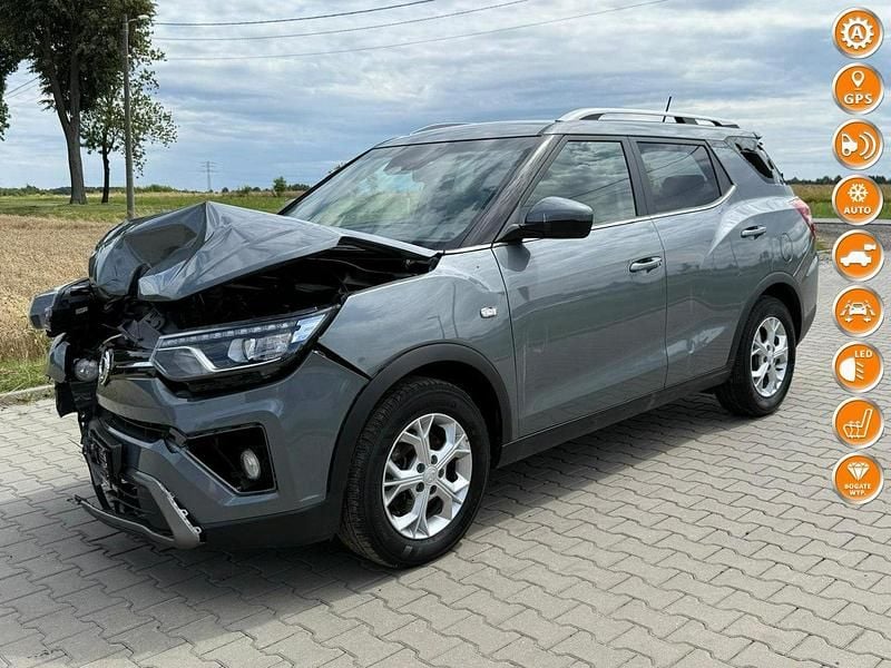 Szary (metalik) Używany 2022 Ssangyong (KGM) Tivoli SUV | 18 900 zł - Obraz 1/4