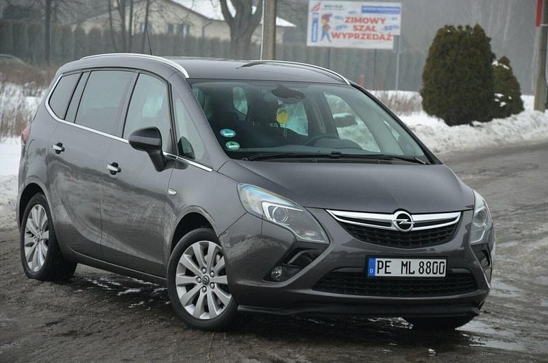Używany Opel Zafira 165 KM (121 kW) 2012 Szary (metalik) Minivan