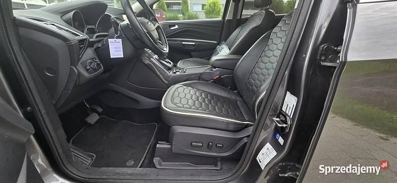 Biały Używany 2018 Ford Kuga Vignale SUV | 72 500 zł (Uczciwa cena) - Obraz 1/4