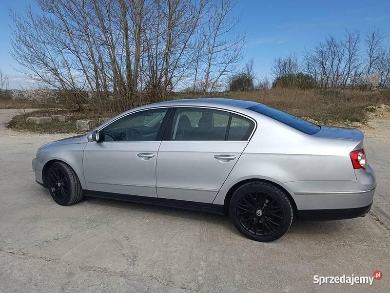 Używany VW Passat Comfortline 2009 Srebrny Sedan/Limuzyna