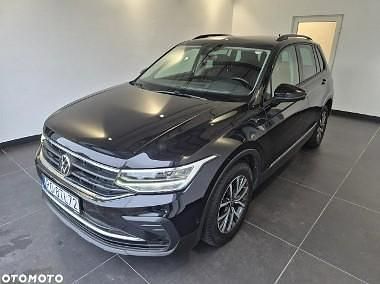 Czarny Używany 2021 VW Tiguan SUV | 96 900 zł (Uczciwa cena) - Obraz 1/4