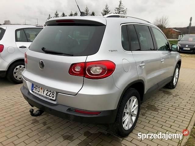 Używany VW Tiguan Sportline 150 KM (110 kW) 2010 Srebrny SUV