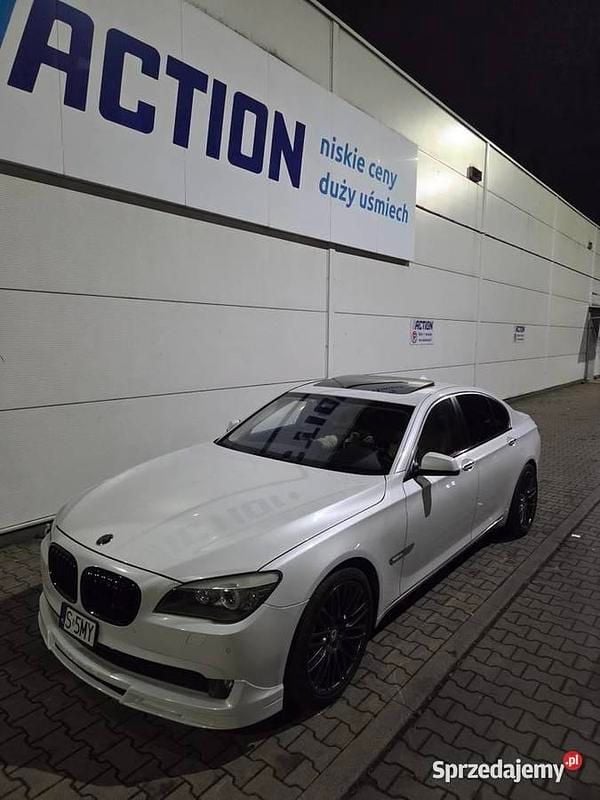 Używany BMW 750 2011 Biały Sedan/Limuzyna