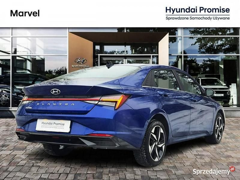 Używany Hyundai Elantra 123 KM (90 kW) 2023 Niebieski (metalik) Sedan/Limuzyna