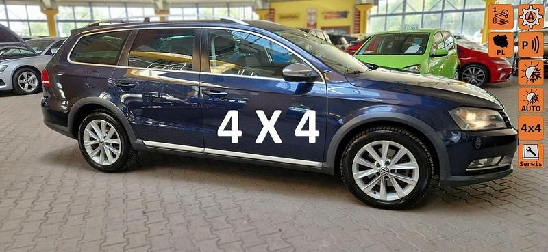 Granatowy Używany 2012 VW Passat Alltrack Kombi | 35 900 zł - Obraz 1/4