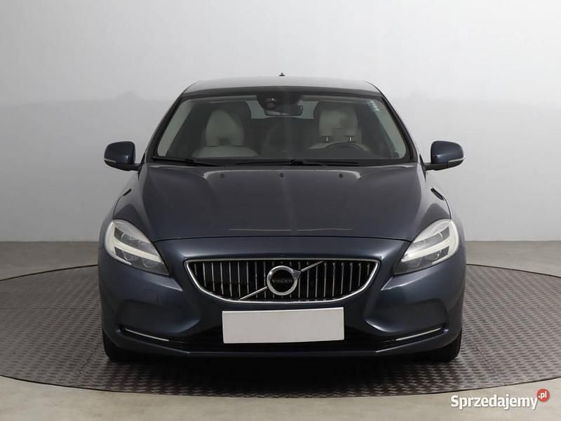 Używany Volvo V40 2016 Szary Hatchback