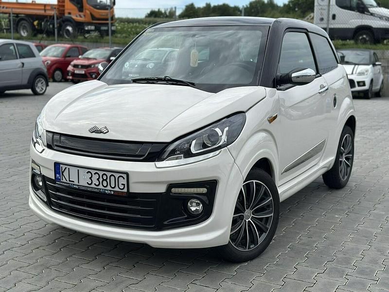 Biały Używany 2017 Ligier JS50 Hatchback | 38 500 zł - Obraz 1/4