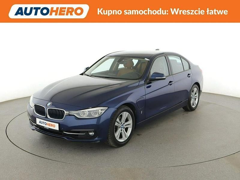 Używany BMW 330 2018 Niebieski Sedan/Limuzyna
