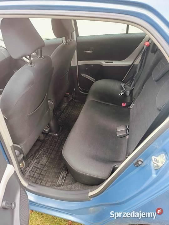 Używany Toyota Yaris 87 KM (63 kW) 2007 Niebieski Hatchback