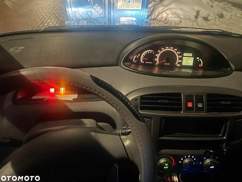 Używany Hyundai Matrix Comfort 2005 Srebrny Minivan