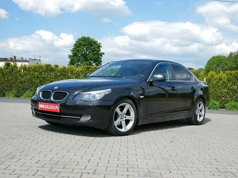 Czarny Używany 2010 BMW 520 Sedan/Limuzyna | 25 900 zł (Uczciwa cena) - Obraz 1/4
