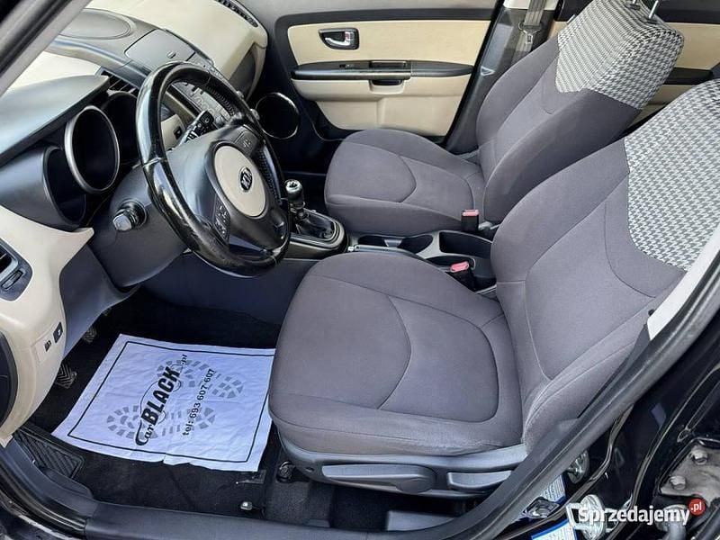 Używany Kia Soul 128 KM (94 kW) 2013 Czarny SUV