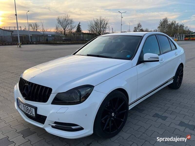 Używany 2013 Mercedes C200 | 50 900 zł (Uczciwa cena) - Obraz 1/4