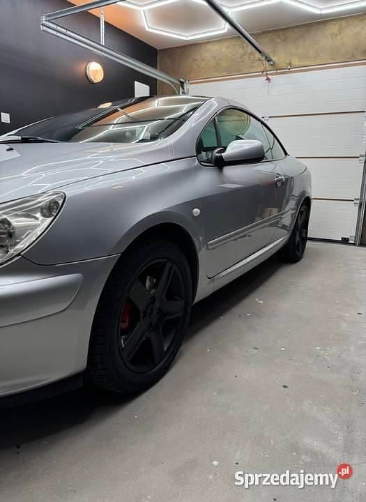 Używany Peugeot 307 CC 2005 Srebrny Kabriolet