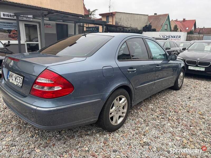 Używany Mercedes E320 2004 Szary Sedan/Limuzyna