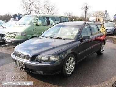 Niebieski Używany 2004 Volvo V70 Kombi | 12 800 zł - Obraz 1/4