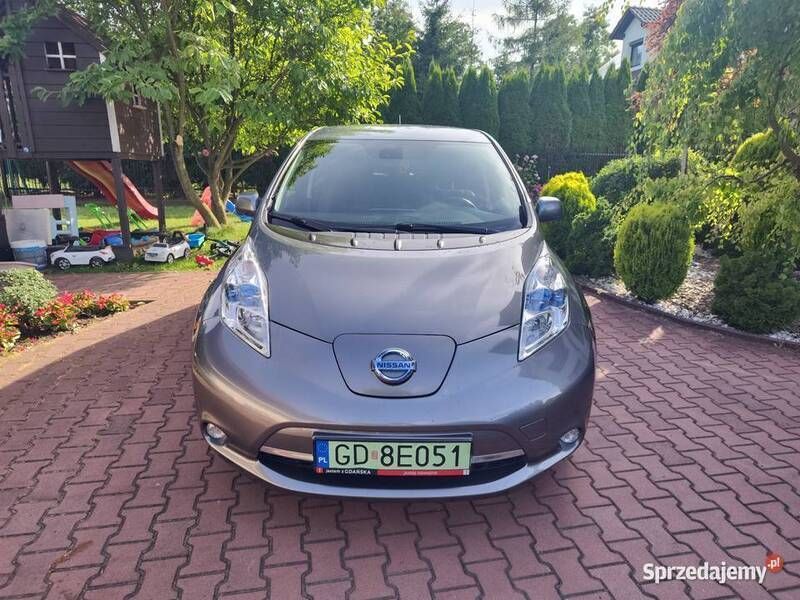 Szary Używany 2014 Nissan Leaf Tekna+ Hatchback | 29 900 zł (Uczciwa cena) - Obraz 1/4