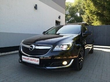 Czarny Używany 2016 Opel Insignia Country Tourer Kombi | 42 900 zł (Uczciwa cena) - Obraz 1/4
