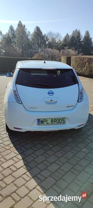 Biały Używany 2016 Nissan Leaf Hatchback | 36 900 zł (Dość drogi) - Obraz 1/4