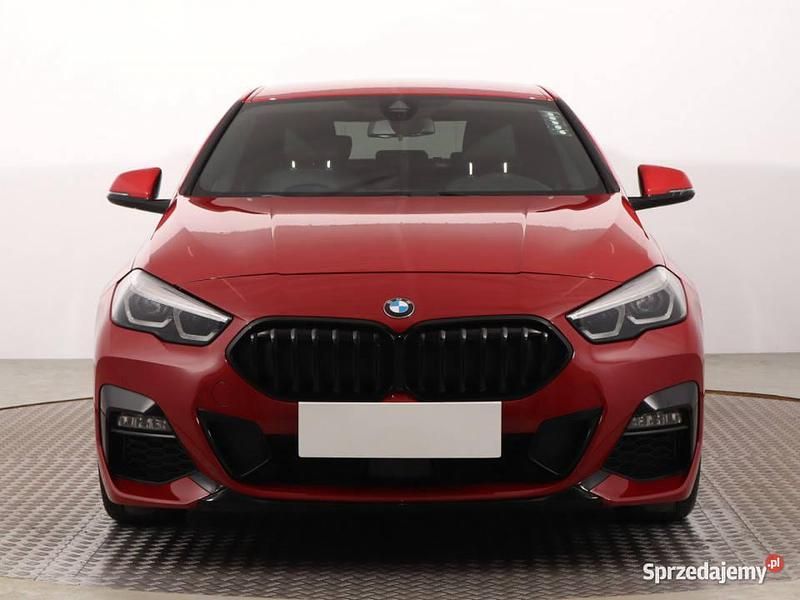 Czerwony Używany 2021 BMW 218 Coupe | 115 999 zł (Dość drogi) - Obraz 1/4