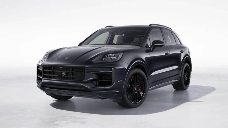 Chromite black metallic Nowe 2024 Porsche Cayenne GTS SUV | 851 602 zł - Obraz 1/4