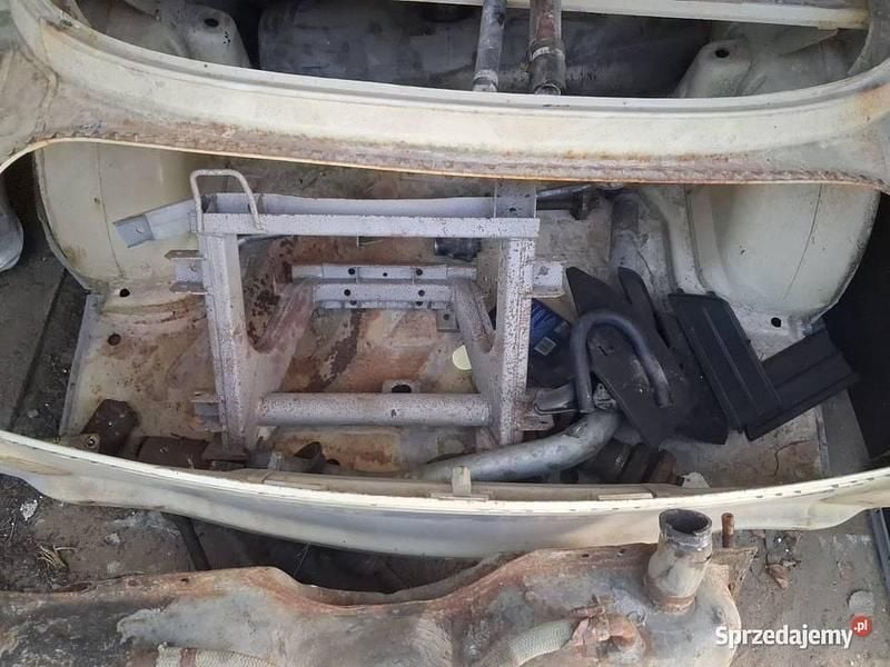 Biały Używany 1975 Trabant 601 Sedan/Limuzyna | 5000 zł - Obraz 1/4