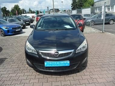 Czarny Używany 2012 Opel Astra Hatchback | 14 900 zł (Super Cena) - Obraz 1/4